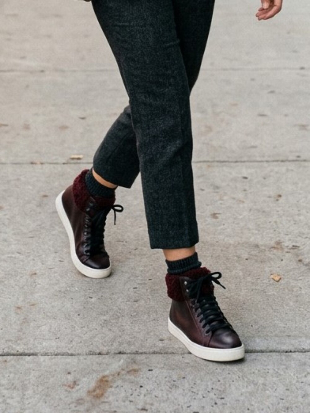 TOPSHOP High Top Fleece Trim Sneakers Women's 9.5